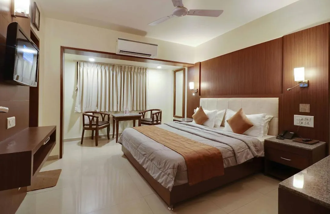 Hotel Centra-1